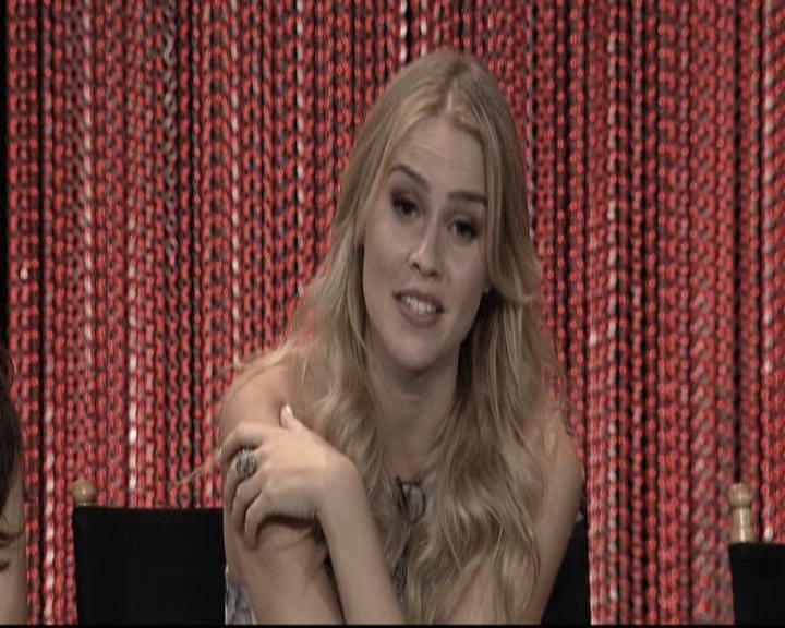 VampireDiariesWorld-dot-org_TheOriginalsS1-2014PaleyFestPanel1641.jpg