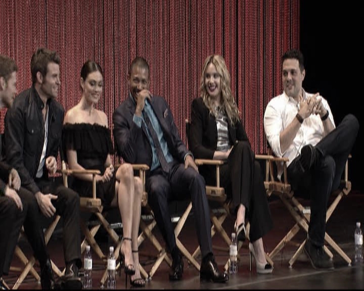 VampireDiariesWorld-dot-org_TheOriginalsS1-2014PaleyFestPanel1671.jpg