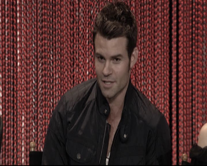 VampireDiariesWorld-dot-org_TheOriginalsS1-2014PaleyFestPanel1675.jpg