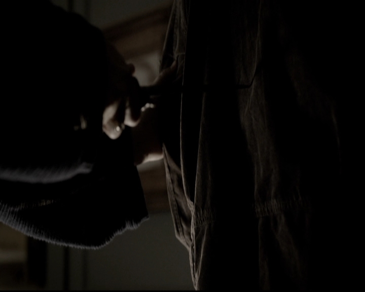 VampireDiariesWorld-dot-org_TheOriginalsS1-TheOriginalVampires-ABiteSizesStory0197.jpg