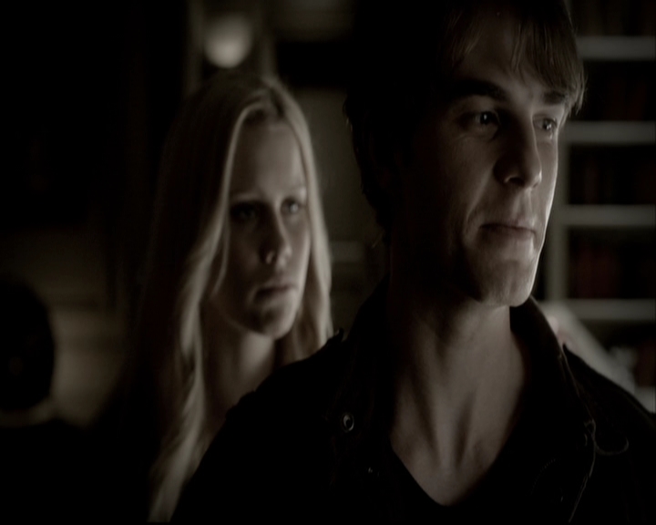 VampireDiariesWorld-dot-org_TheOriginalsS1-TheOriginalVampires-ABiteSizesStory0200.jpg