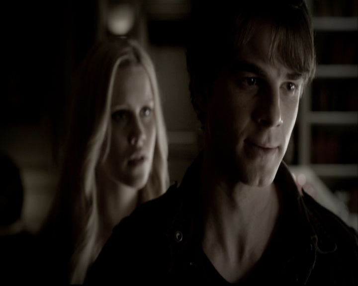 VampireDiariesWorld-dot-org_TheOriginalsS1-TheOriginalVampires-ABiteSizesStory0205.jpg