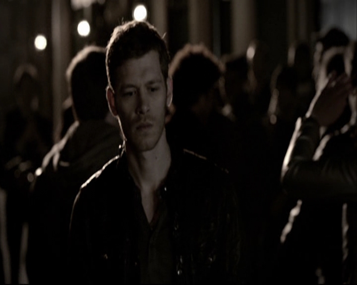 VampireDiariesWorld-dot-org_TheOriginalsS1-TheOriginals-Origins0682.jpg