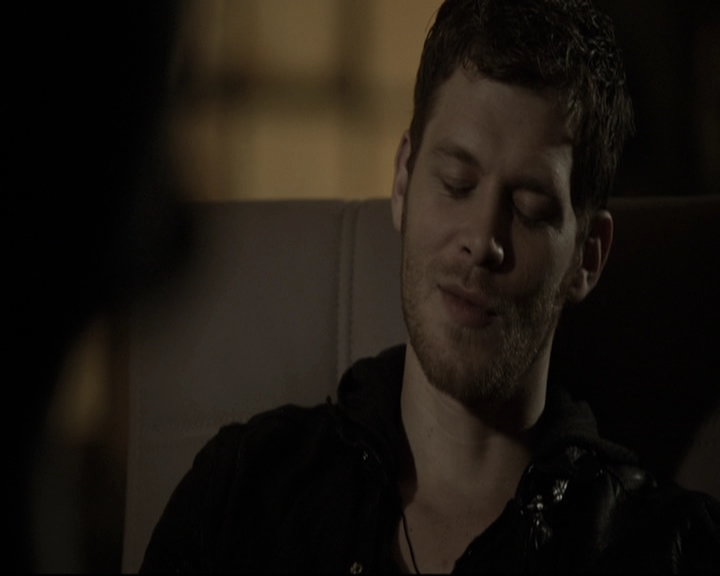 VampireDiariesWorld-dot-nl_TheOriginals-2x01Rebirth1130.jpg