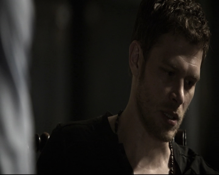 VampireDiariesWorld-dot-nl_TheOriginals-2x01Rebirth2035.jpg