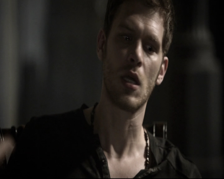 VampireDiariesWorld-dot-nl_TheOriginals-2x01Rebirth2050.jpg