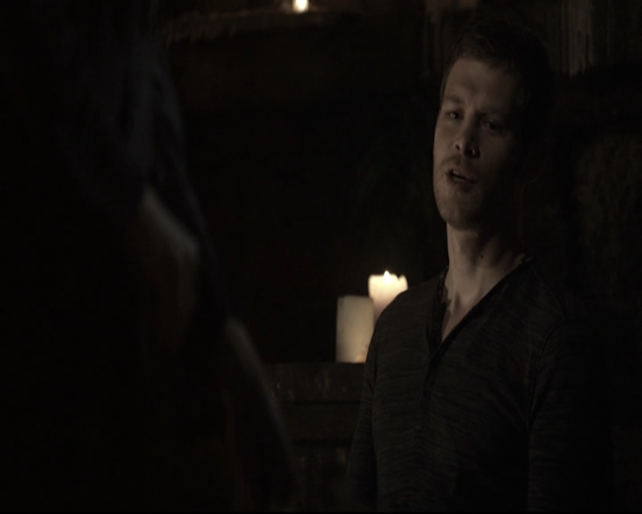 VampireDiariesWorld-dot-nl_TheOriginals-2x02AliveAndKicking1304.jpg