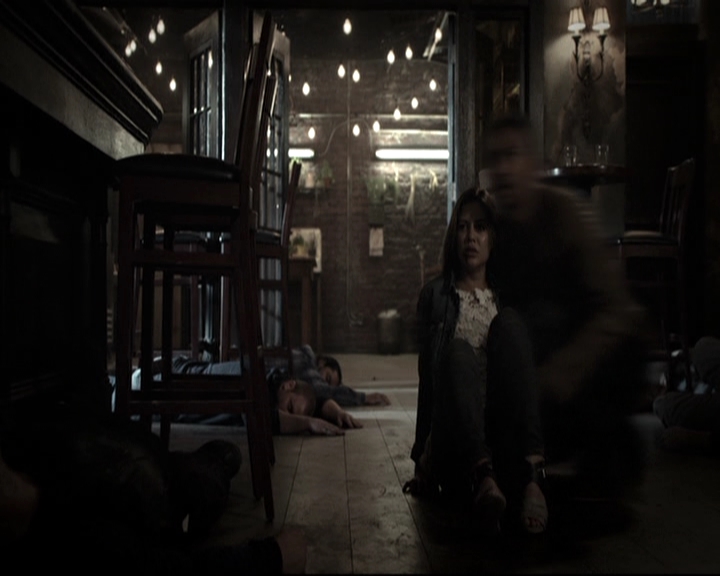 VampireDiariesWorld-dot-nl_TheOriginals-2x02AliveAndKicking1645.jpg