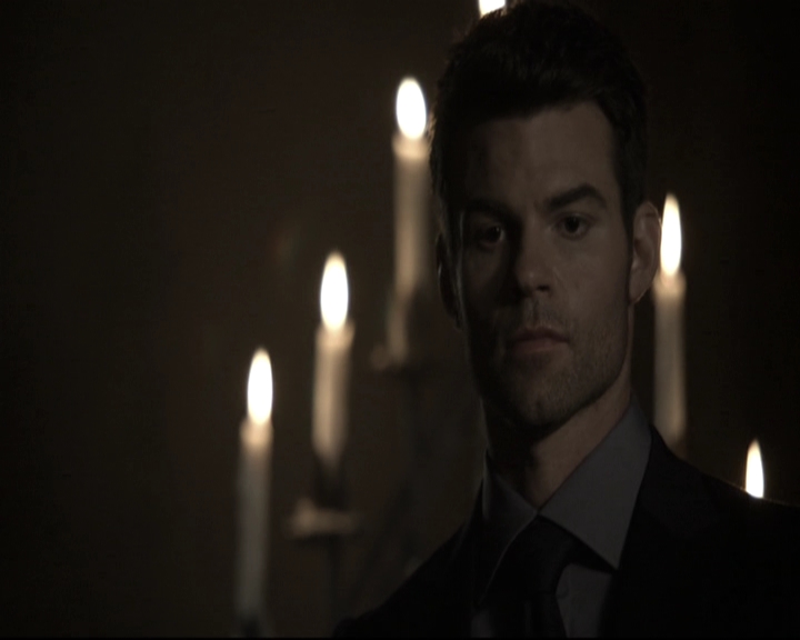 VampireDiariesWorld-dot-nl_TheOriginals-2x02AliveAndKicking1982.jpg