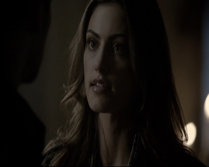 VampireDiariesWorld-dot-nl_TheOriginals-2x02AliveAndKicking1989.jpg