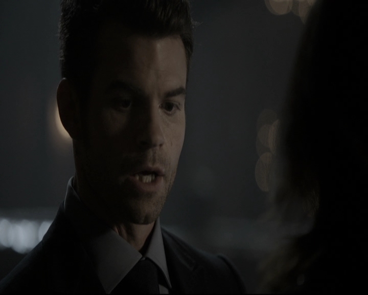 VampireDiariesWorld-dot-nl_TheOriginals-2x02AliveAndKicking2022.jpg