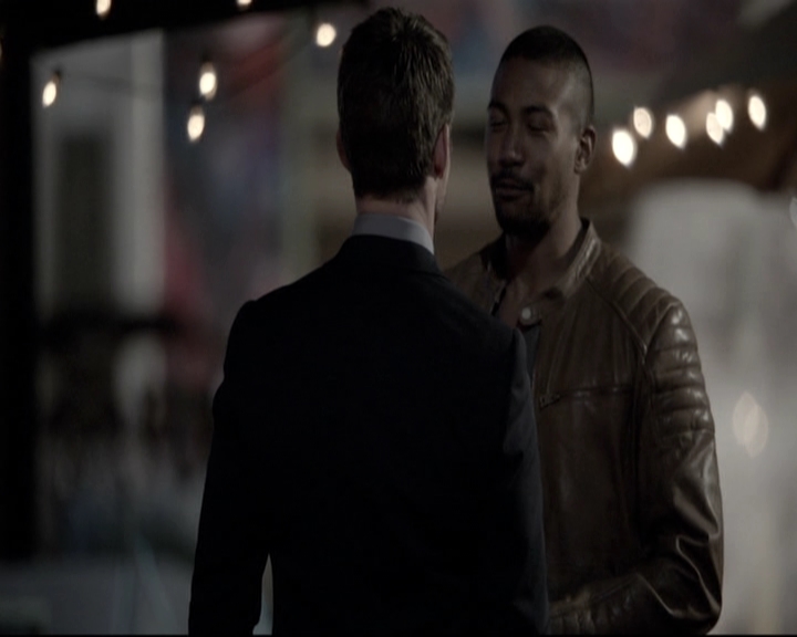 VampireDiariesWorld-dot-nl_TheOriginals-2x02AliveAndKicking2207.jpg