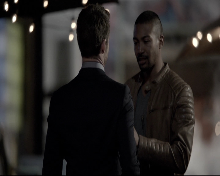 VampireDiariesWorld-dot-nl_TheOriginals-2x02AliveAndKicking2213.jpg