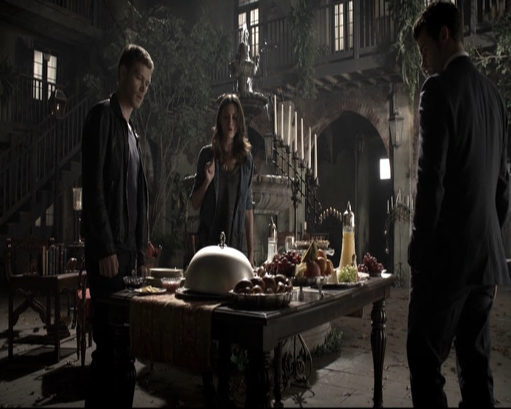 VampireDiariesWorld-dot-nl_TheOriginals-2x03EveryMothersSon0064.jpg