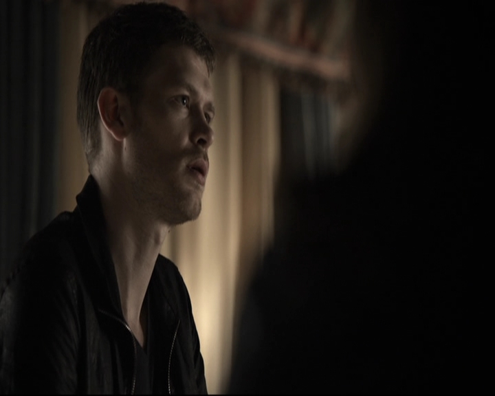 VampireDiariesWorld-dot-nl_TheOriginals-2x03EveryMothersSon0216.jpg