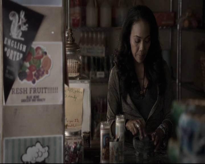 VampireDiariesWorld-dot-nl_TheOriginals-2x03EveryMothersSon0582.jpg