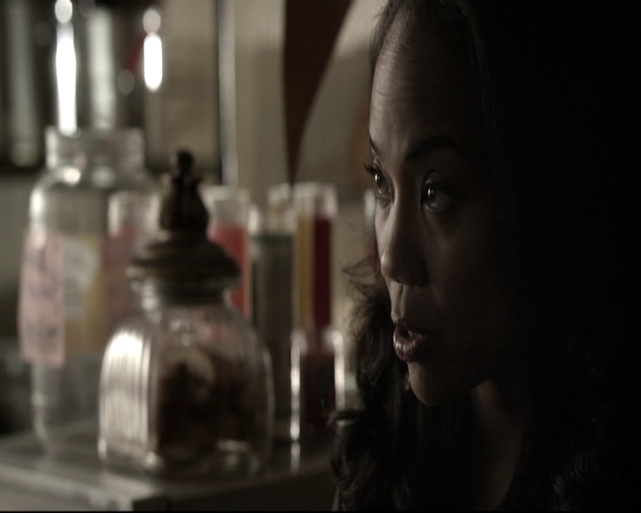 VampireDiariesWorld-dot-nl_TheOriginals-2x03EveryMothersSon0638.jpg