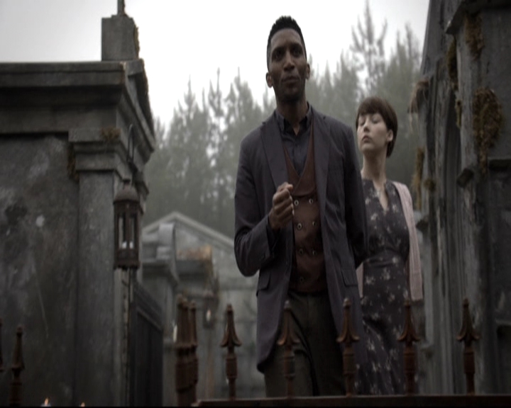 VampireDiariesWorld-dot-nl_TheOriginals-2x03EveryMothersSon0829.jpg