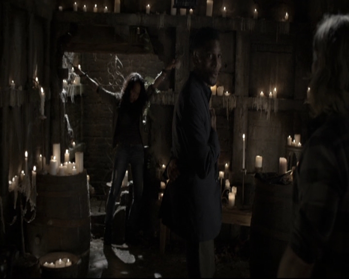 VampireDiariesWorld-dot-nl_TheOriginals-2x03EveryMothersSon0876.jpg