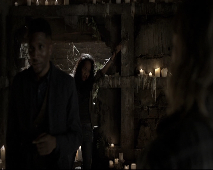 VampireDiariesWorld-dot-nl_TheOriginals-2x03EveryMothersSon0892.jpg