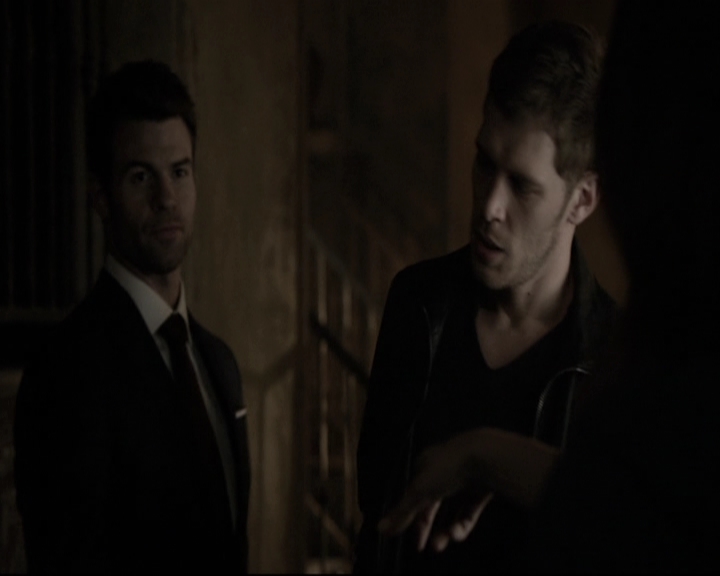 VampireDiariesWorld-dot-nl_TheOriginals-2x03EveryMothersSon0911.jpg