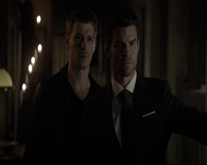 VampireDiariesWorld-dot-nl_TheOriginals-2x03EveryMothersSon0945.jpg