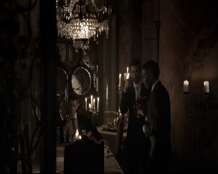 VampireDiariesWorld-dot-nl_TheOriginals-2x03EveryMothersSon1171.jpg