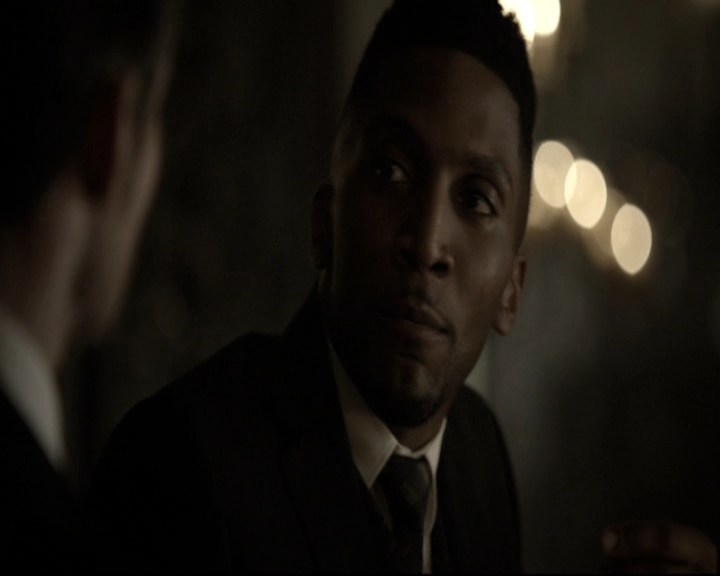 VampireDiariesWorld-dot-nl_TheOriginals-2x03EveryMothersSon1205.jpg