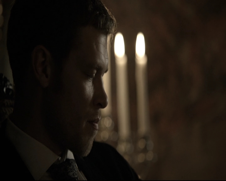 VampireDiariesWorld-dot-nl_TheOriginals-2x03EveryMothersSon1219.jpg