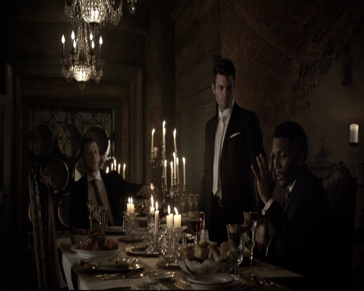 VampireDiariesWorld-dot-nl_TheOriginals-2x03EveryMothersSon1269.jpg