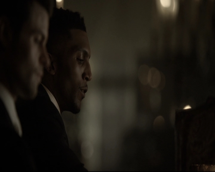 VampireDiariesWorld-dot-nl_TheOriginals-2x03EveryMothersSon1308.jpg