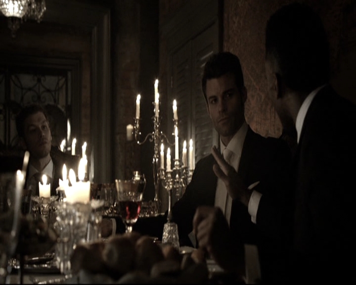 VampireDiariesWorld-dot-nl_TheOriginals-2x03EveryMothersSon1330.jpg