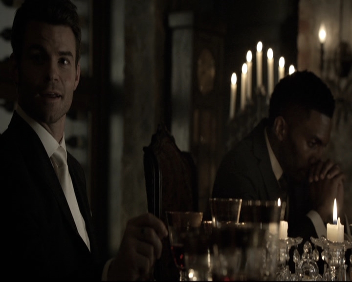 VampireDiariesWorld-dot-nl_TheOriginals-2x03EveryMothersSon1359.jpg