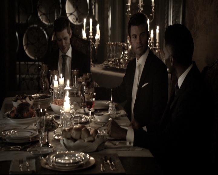 VampireDiariesWorld-dot-nl_TheOriginals-2x03EveryMothersSon1383.jpg