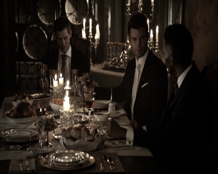 VampireDiariesWorld-dot-nl_TheOriginals-2x03EveryMothersSon1384.jpg