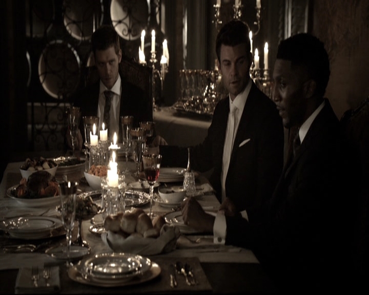 VampireDiariesWorld-dot-nl_TheOriginals-2x03EveryMothersSon1386.jpg