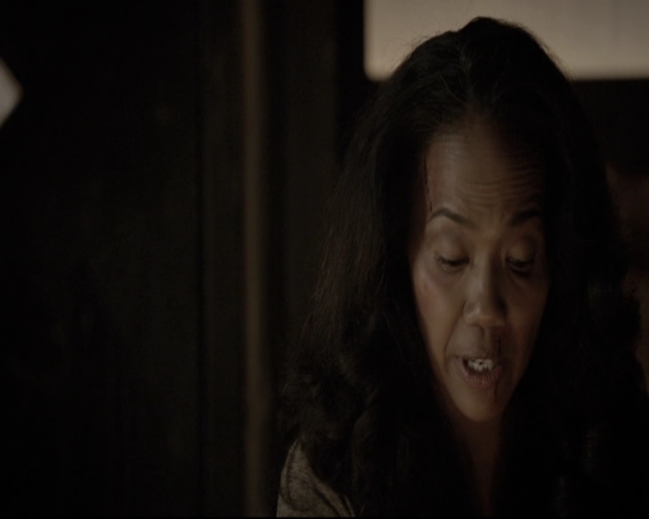 VampireDiariesWorld-dot-nl_TheOriginals-2x03EveryMothersSon1405.jpg