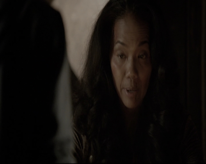 VampireDiariesWorld-dot-nl_TheOriginals-2x03EveryMothersSon1412.jpg