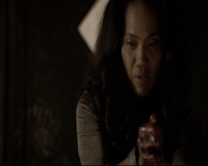 VampireDiariesWorld-dot-nl_TheOriginals-2x03EveryMothersSon1467.jpg