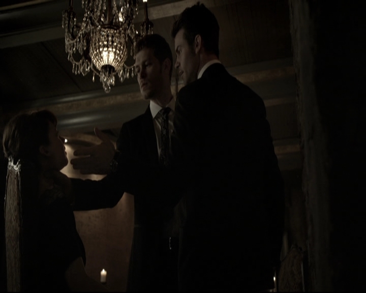 VampireDiariesWorld-dot-nl_TheOriginals-2x03EveryMothersSon1750.jpg