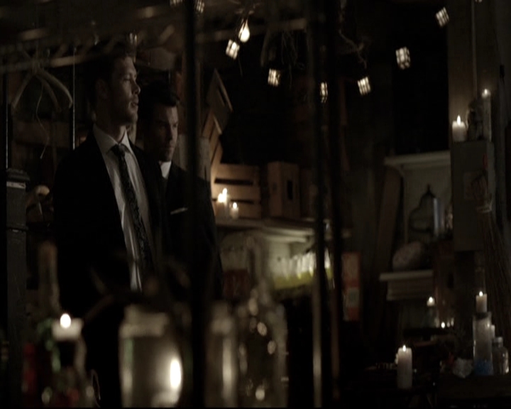 VampireDiariesWorld-dot-nl_TheOriginals-2x03EveryMothersSon1914.jpg