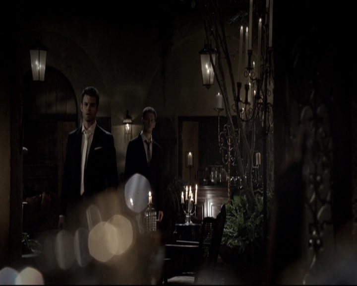 VampireDiariesWorld-dot-nl_TheOriginals-2x03EveryMothersSon1988.jpg