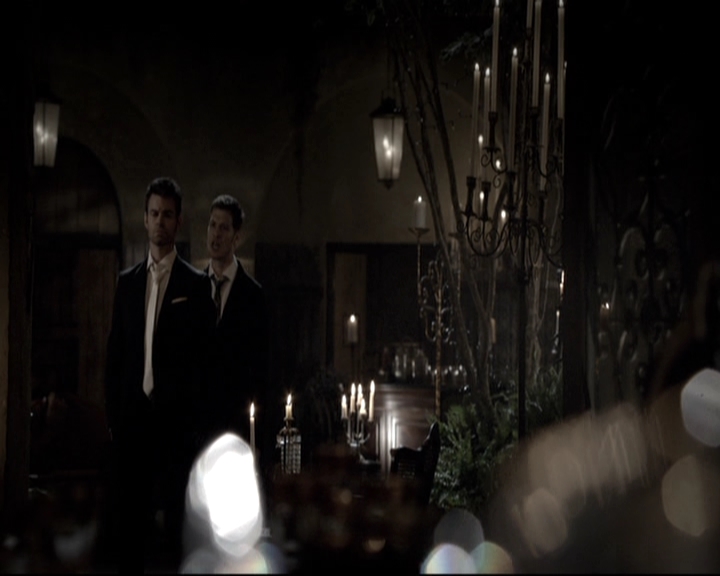 VampireDiariesWorld-dot-nl_TheOriginals-2x03EveryMothersSon1994.jpg