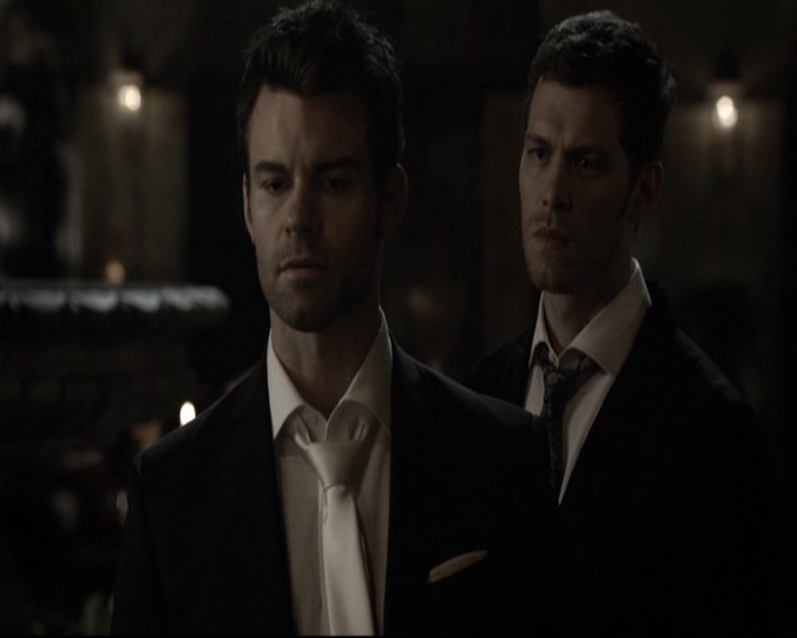 VampireDiariesWorld-dot-nl_TheOriginals-2x03EveryMothersSon2017.jpg