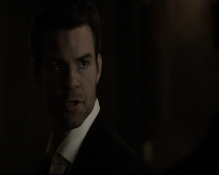 VampireDiariesWorld-dot-nl_TheOriginals-2x03EveryMothersSon2022.jpg