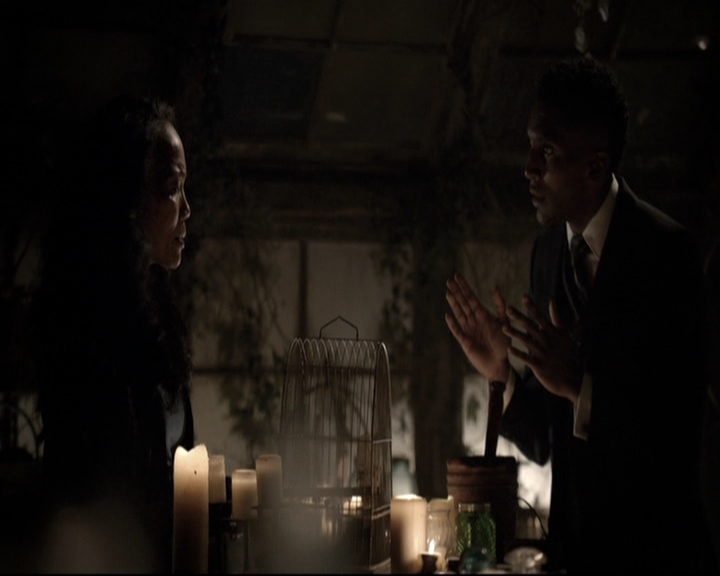 VampireDiariesWorld-dot-nl_TheOriginals-2x03EveryMothersSon2209.jpg