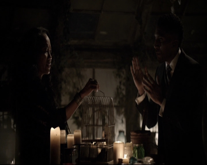 VampireDiariesWorld-dot-nl_TheOriginals-2x03EveryMothersSon2210.jpg