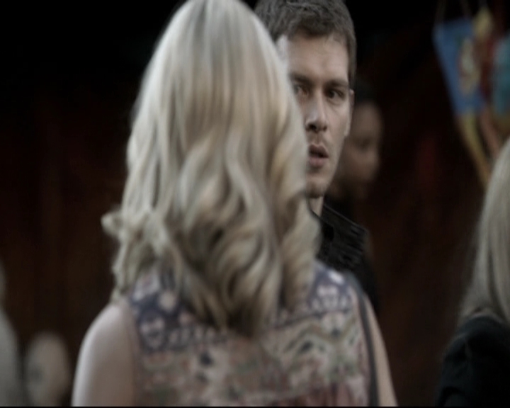 VampireDiariesWorld-dot-nl_TheOriginals-2x04LiveAndLetDie0358.jpg