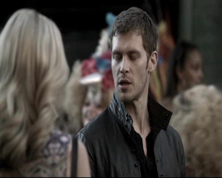 VampireDiariesWorld-dot-nl_TheOriginals-2x04LiveAndLetDie0359.jpg