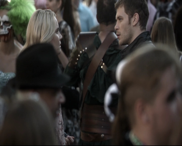 VampireDiariesWorld-dot-nl_TheOriginals-2x04LiveAndLetDie0370.jpg